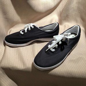 Grasshoppers, new without tags, women’s navy blue sneakers, white laces, size 8